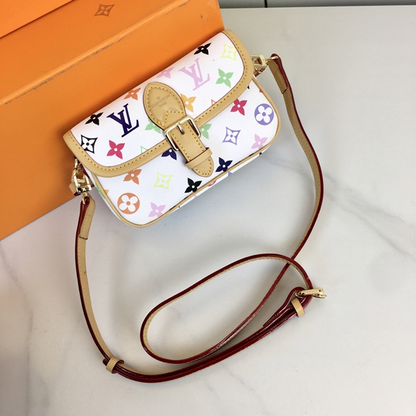 ルイヴィトンバッグ着用イメージ